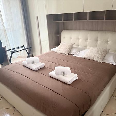 A 200Metri Dal Vaticano, 2 Camere Da Letto Roma Esterno foto